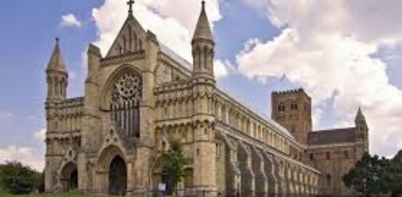 Qatar Airways Saint Albans Office in UK