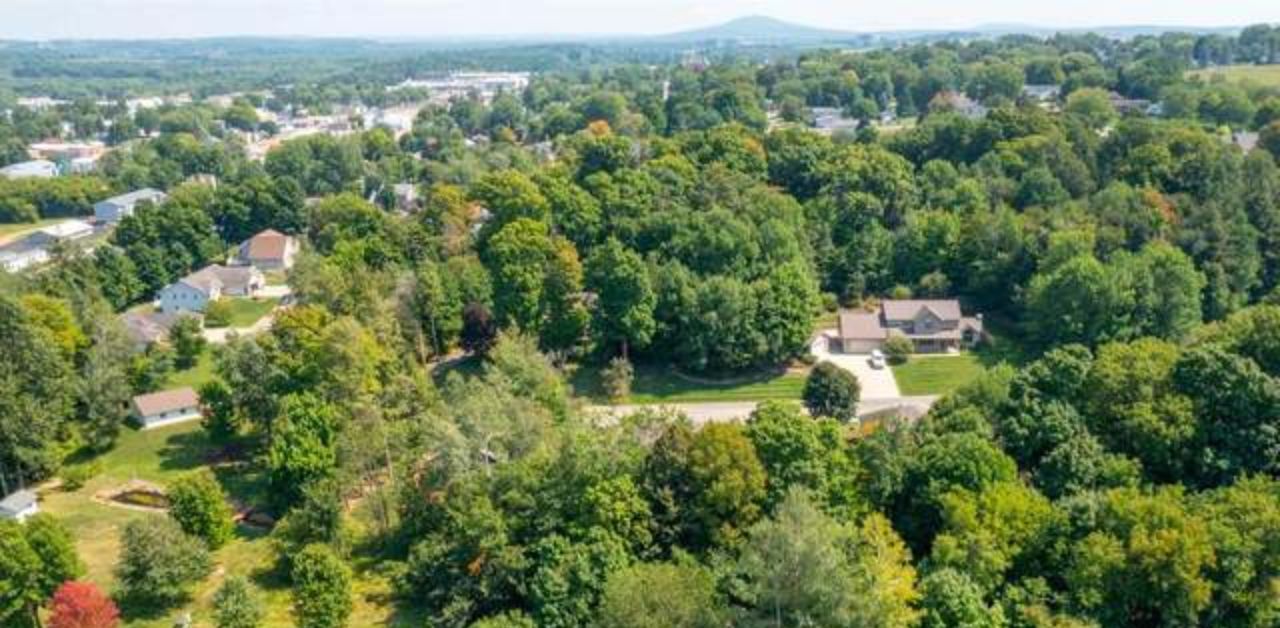 Voyageur Airways Marathon Office in Canada