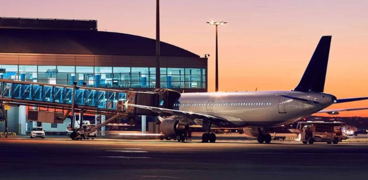 Closest Airport To Dollywood
